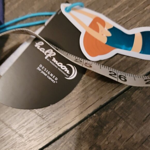 NWT Half Moon by Modern Movement Purple top with twisted knot back detail. - Picture 5 of 7